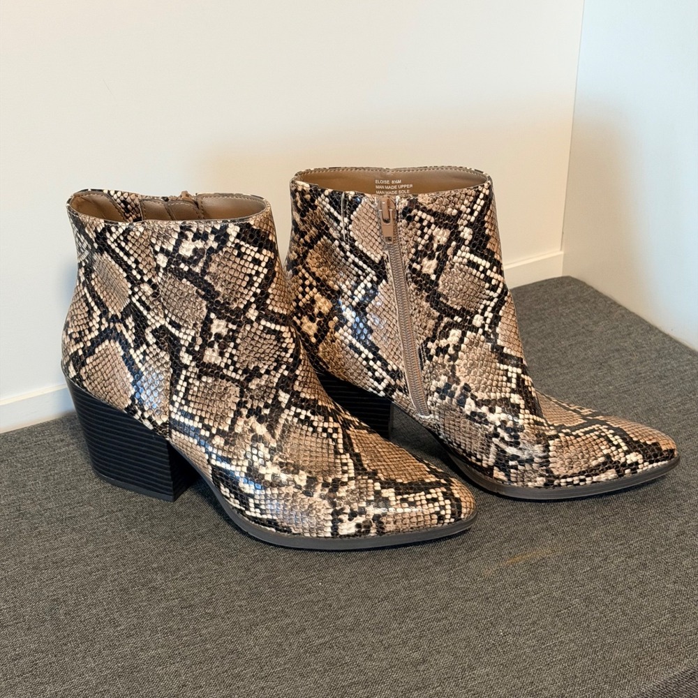 KAARI BLUE Eloise Snake Ankle Boots Women's 8 1/2 Reptile Design 3" Heel